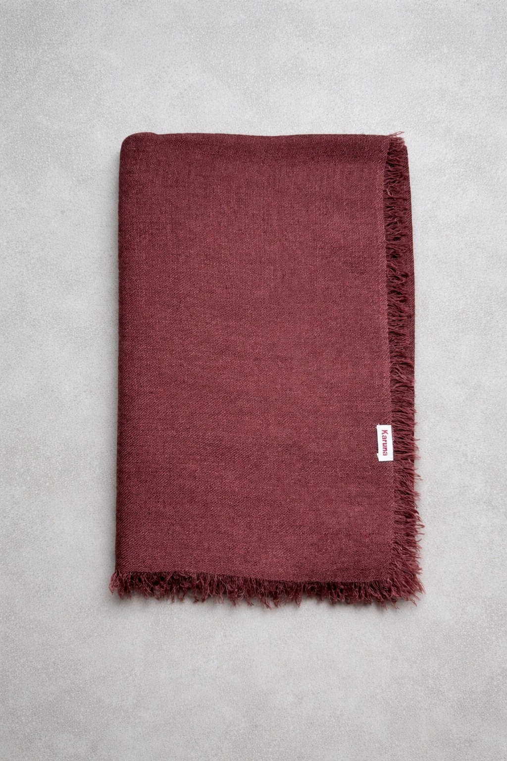 Chal cashmere cuadrado con flecos