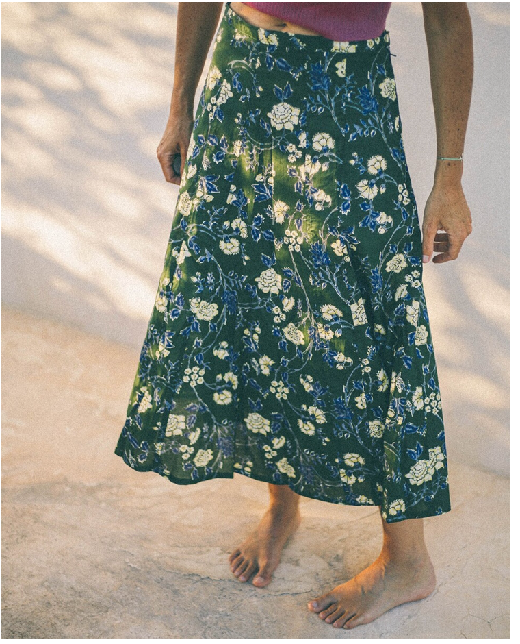 FALDA CON ESTAMPADO DE FLORES