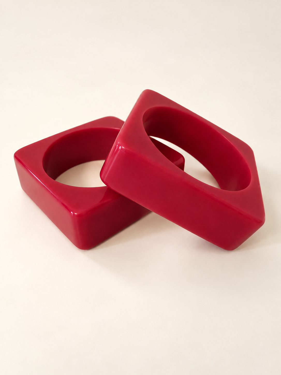 Pulseras cuadradas de resina