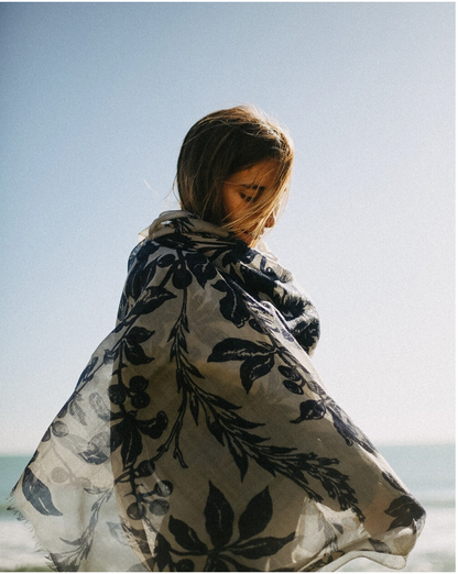 CHAL BABYCASHMERE FLOR AZUL