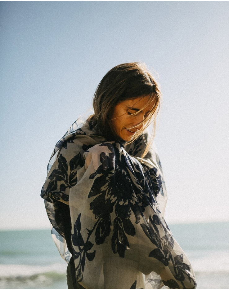 CHAL BABYCASHMERE FLOR AZUL