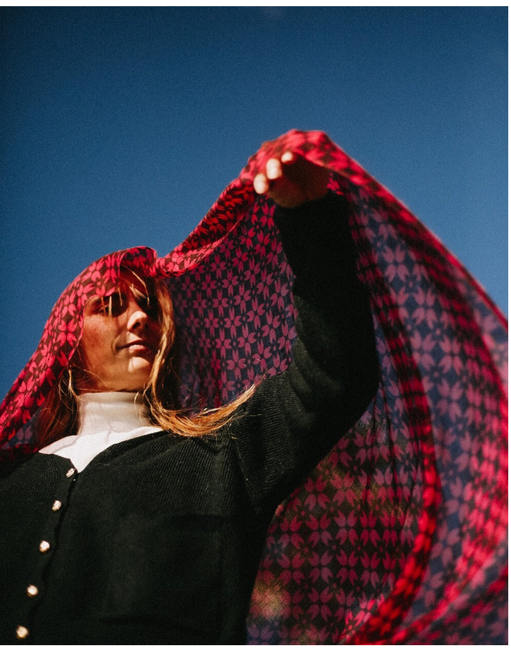 CHAL BABYCASHMERE FLOR GEOMÉTRICA LILA