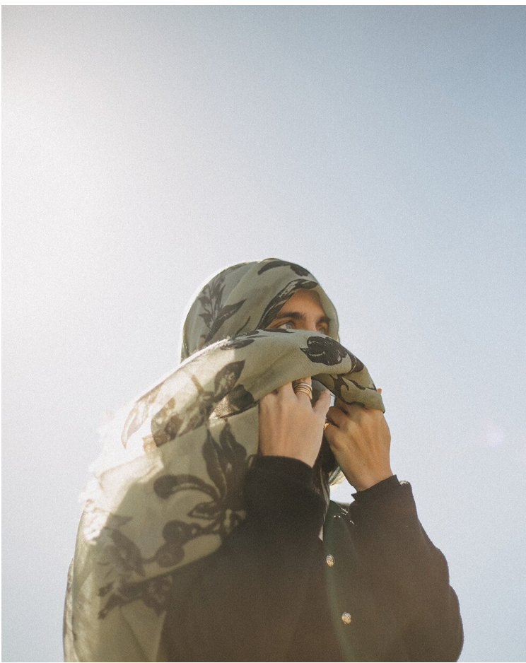 CHAL BABYCASHMERE FLOR NEGRA