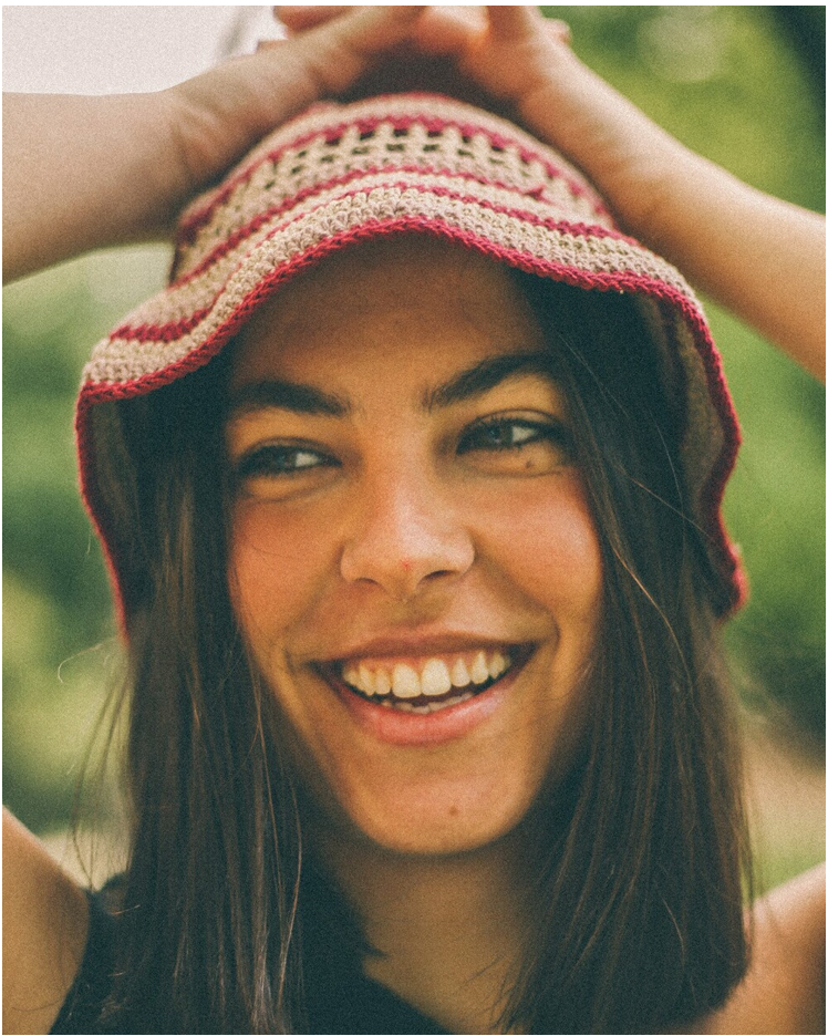 GORRO CROCHETTE DE RAYITAS