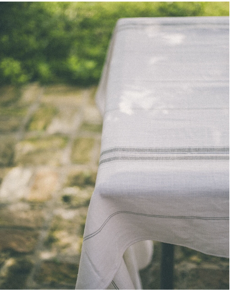 MANTEL DE ALGODON CON LINEAS GRISES 300x125cm