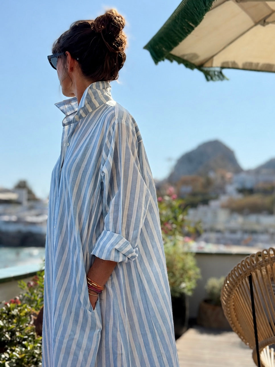 Vestido camisero rayas blancas y azul
