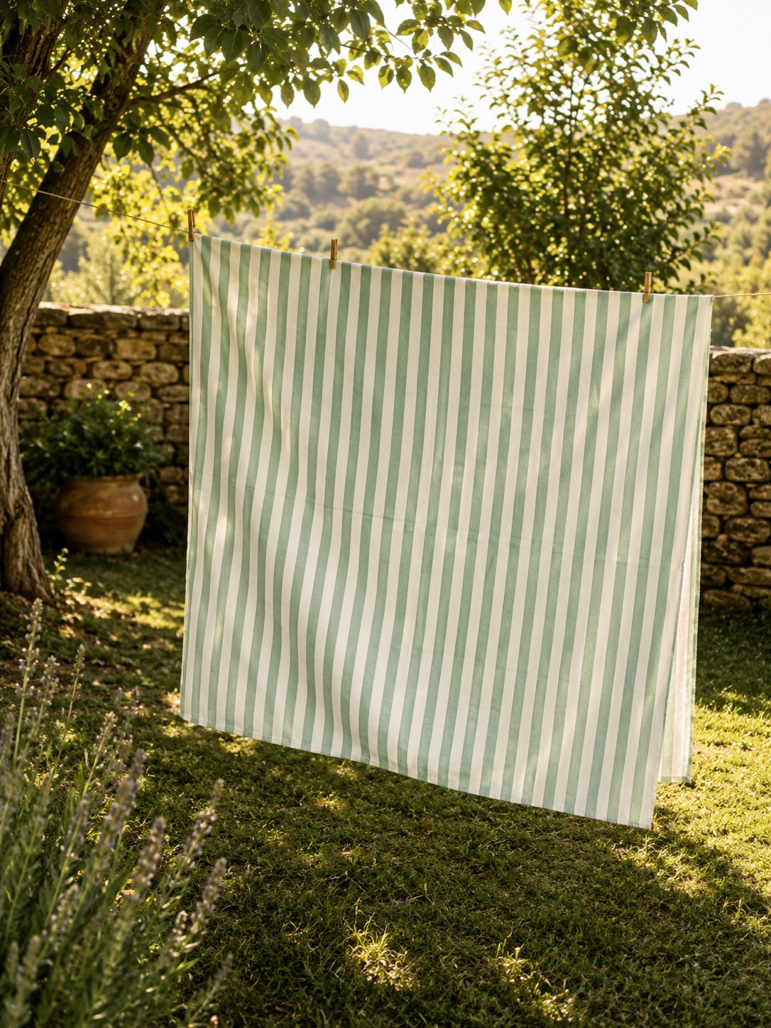 Mantel rayas blanco y verde 150 x 280 cm