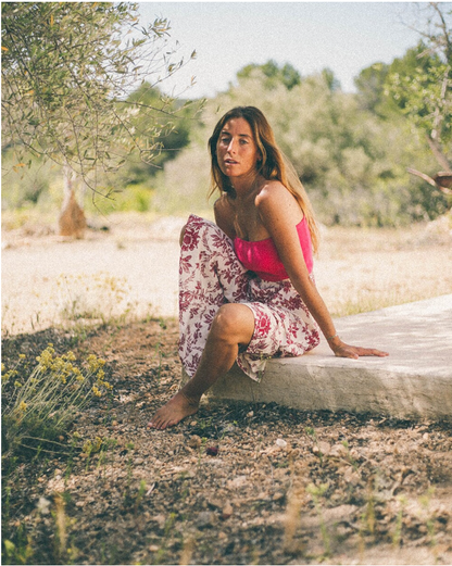 FALDA CON ESTAMPADO DE FLORES