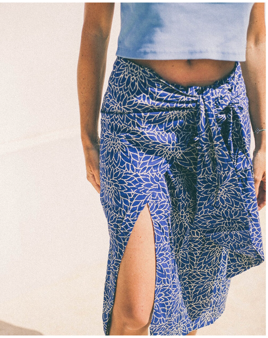 Falda Midi con abertura