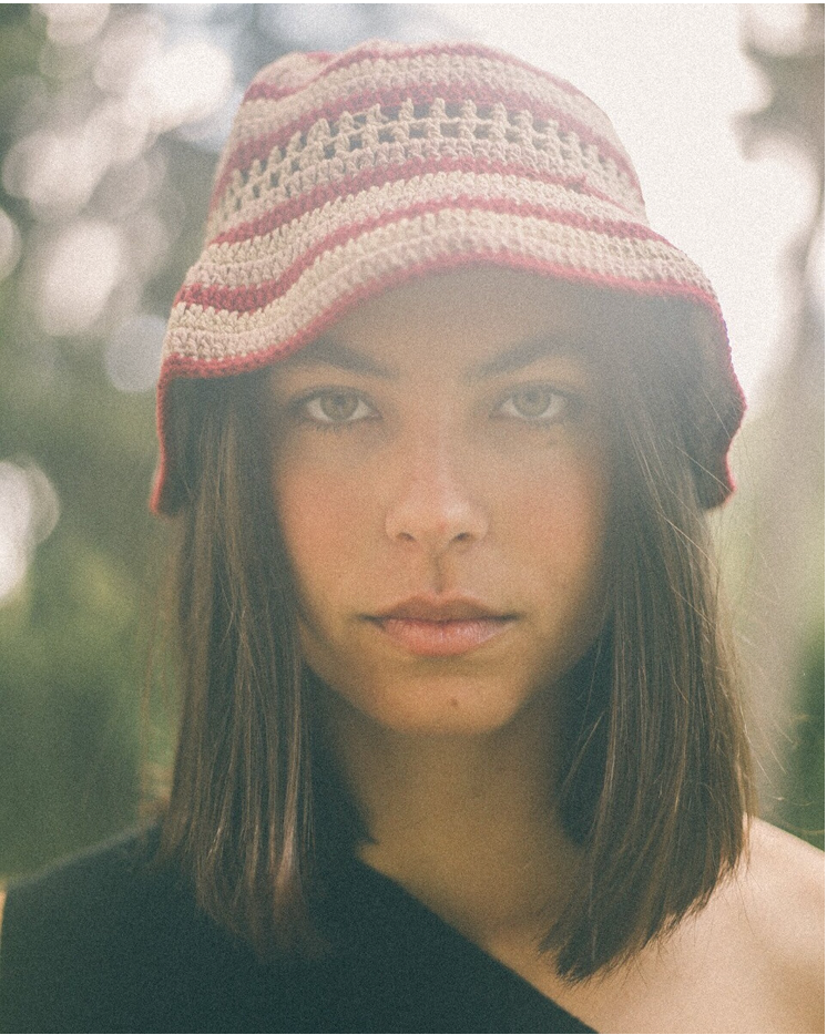 GORRO CROCHETTE DE RAYITAS