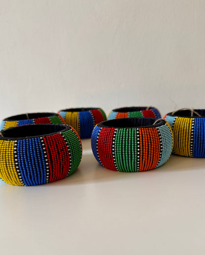 Pulsera madera y perlas de color