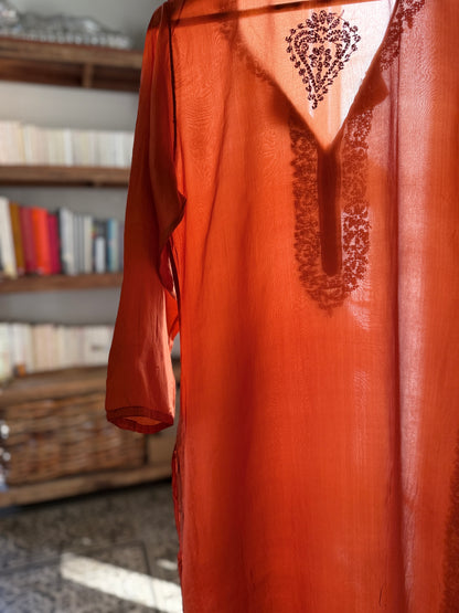 Kurta de seda bordada