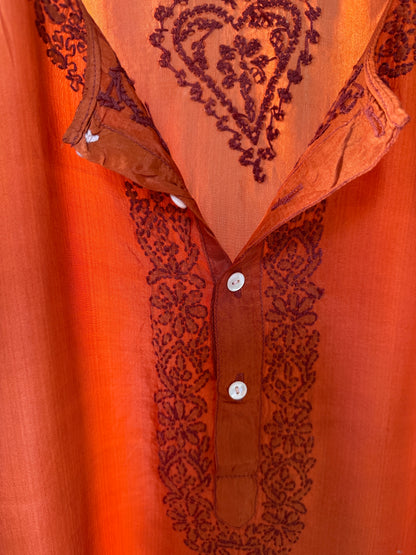 Kurta de seda bordada