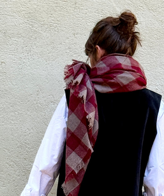 Chal cashmere cuadros granate y beige