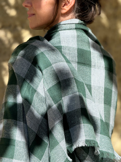 Chal Cashmere Cuadros gris y Verde
