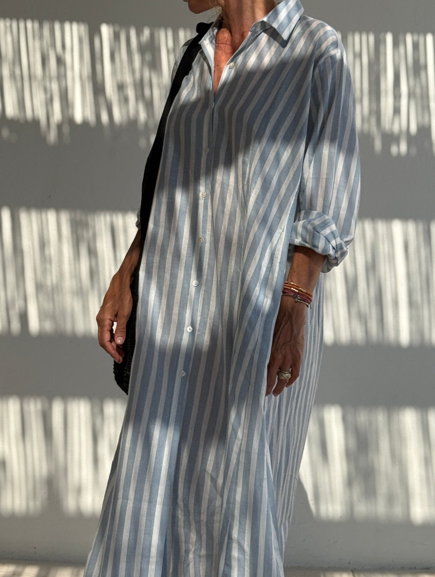Vestido camisero rayas blancas y azul