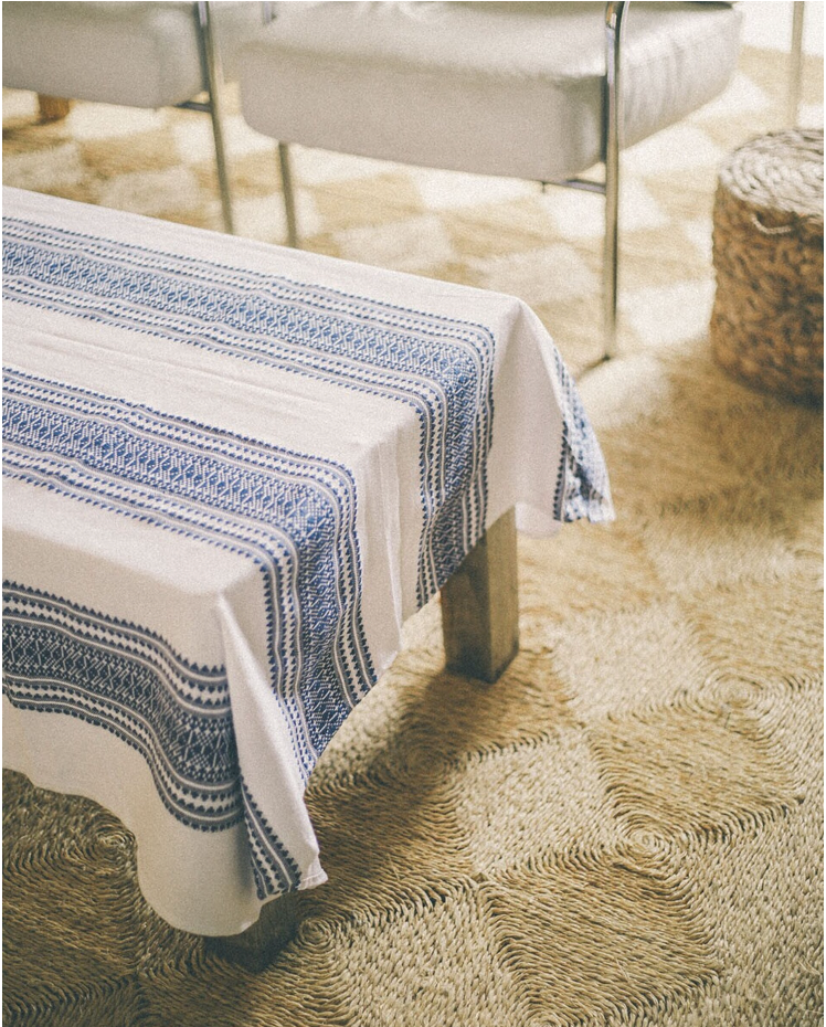 MANTEL DE ALGODÓN CENEFAS AZULES 180x100cm