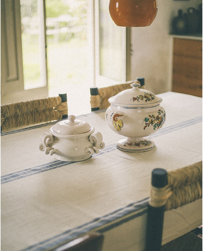 MANTEL DE ALGODON CON LINEAS AZULES 180x110cm