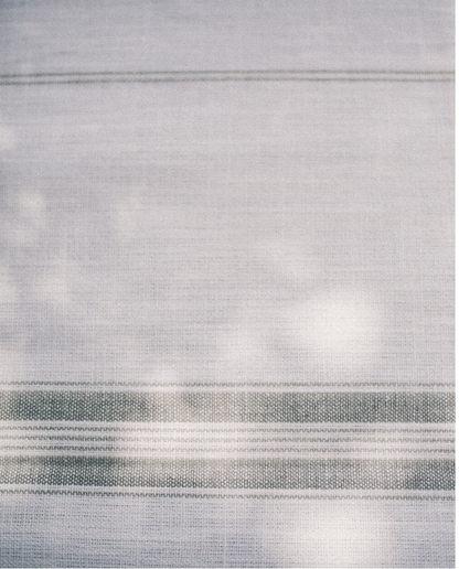 MANTEL DE ALGODON CON LINEAS GRISES 300x125cm