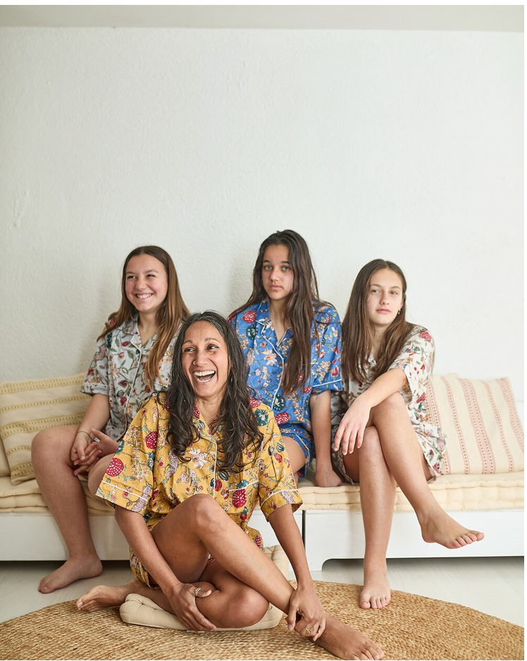 PIJAMA FLORES PANTALON CORTO