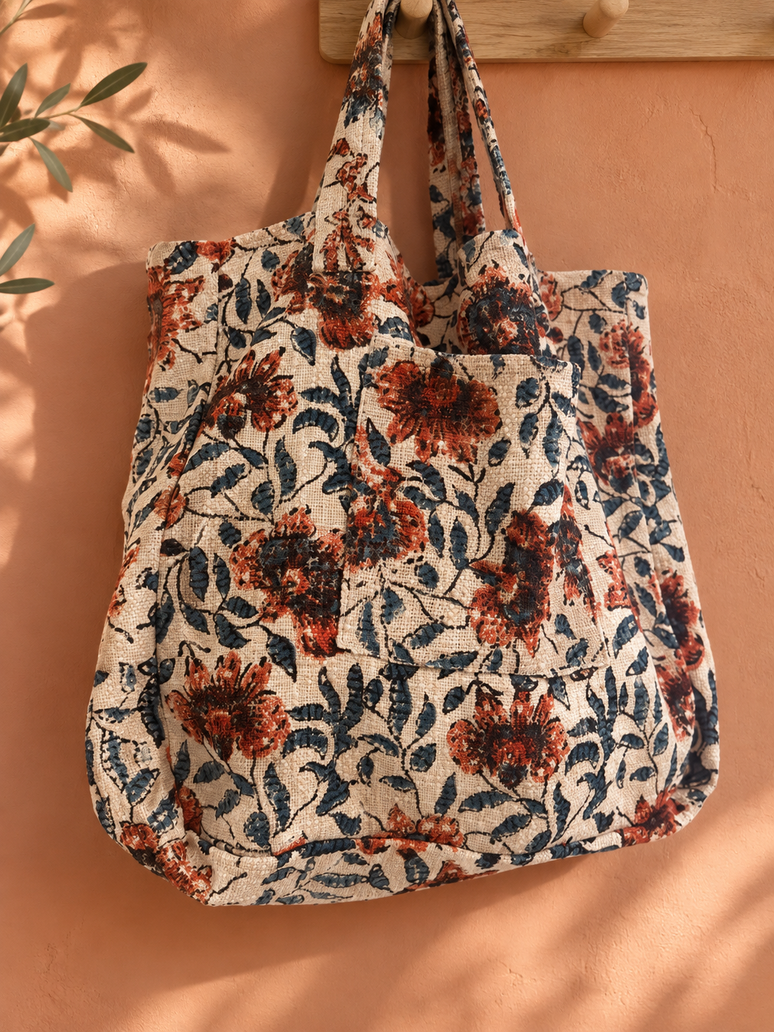 Bolso en tejido de fibra natural